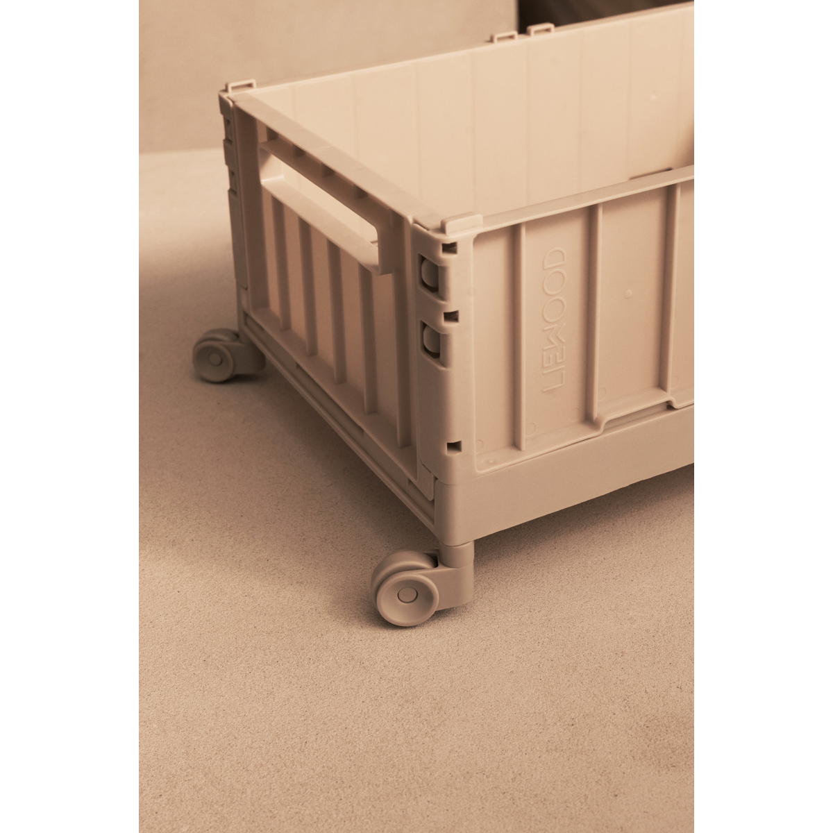 Liewood Weston Medium Storage Box With Wheels - Sandy - STORAGE BOX