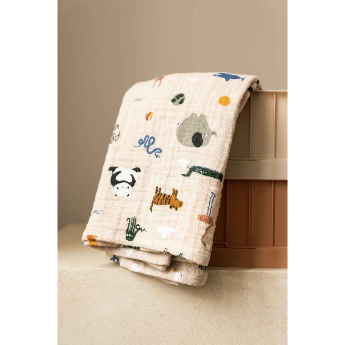 Liewood Lewis Muslin Cloth 2-Pack - Around the world / Sandy - MUSLIN CLOTH