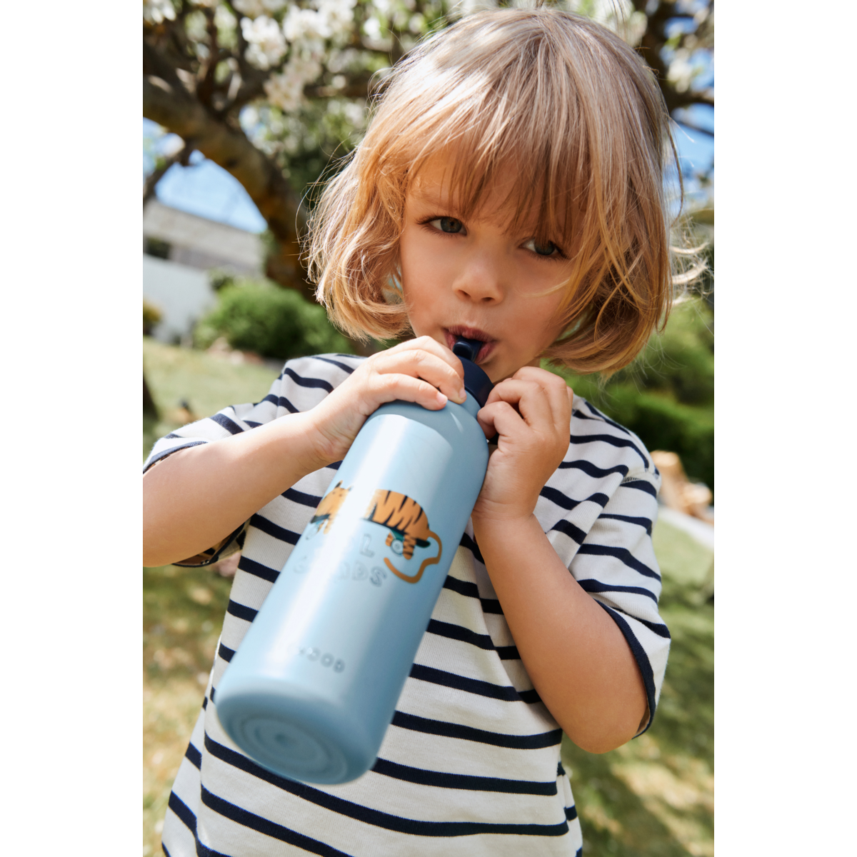 Liewood Falk Water Bottle 500 ml - Tiger / Beach blue - WATER BOTTLE