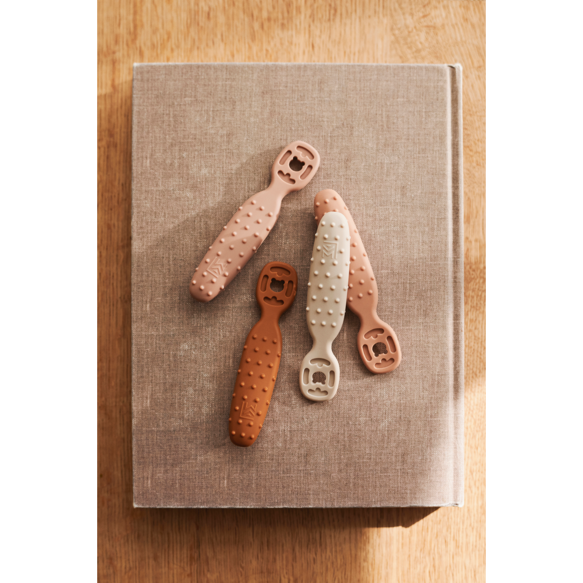 Liewood Caelia Baby Learning Spoon 4-Pack - Pale tuscany multi mix - CUTLERY