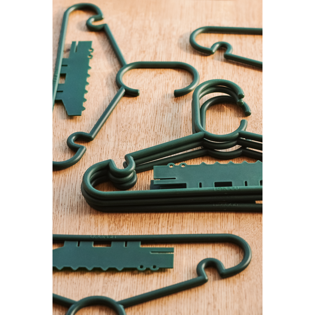 Liewood Falton Crocodile Hangers - Garden green - RACKS & HANGERS