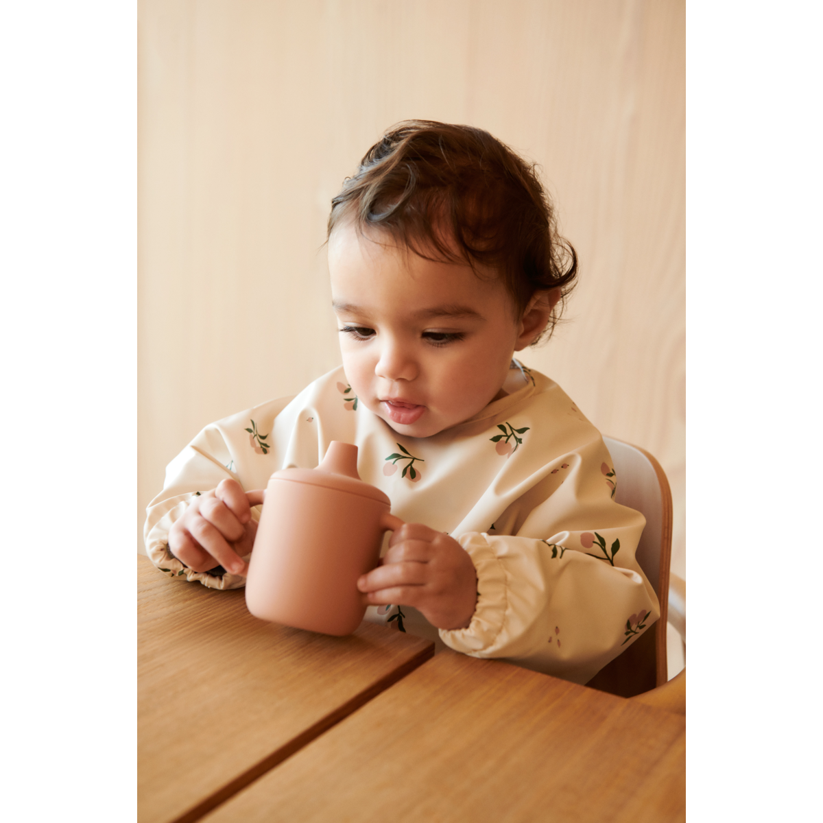 Liewood Merle Cape Bib - Peach / Sea shell mix - CAPE BIB