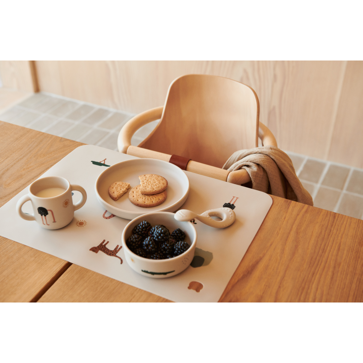 Liewood Vivi Silicone Tableware Set - Safari sandy mix - TABLEWARE SET