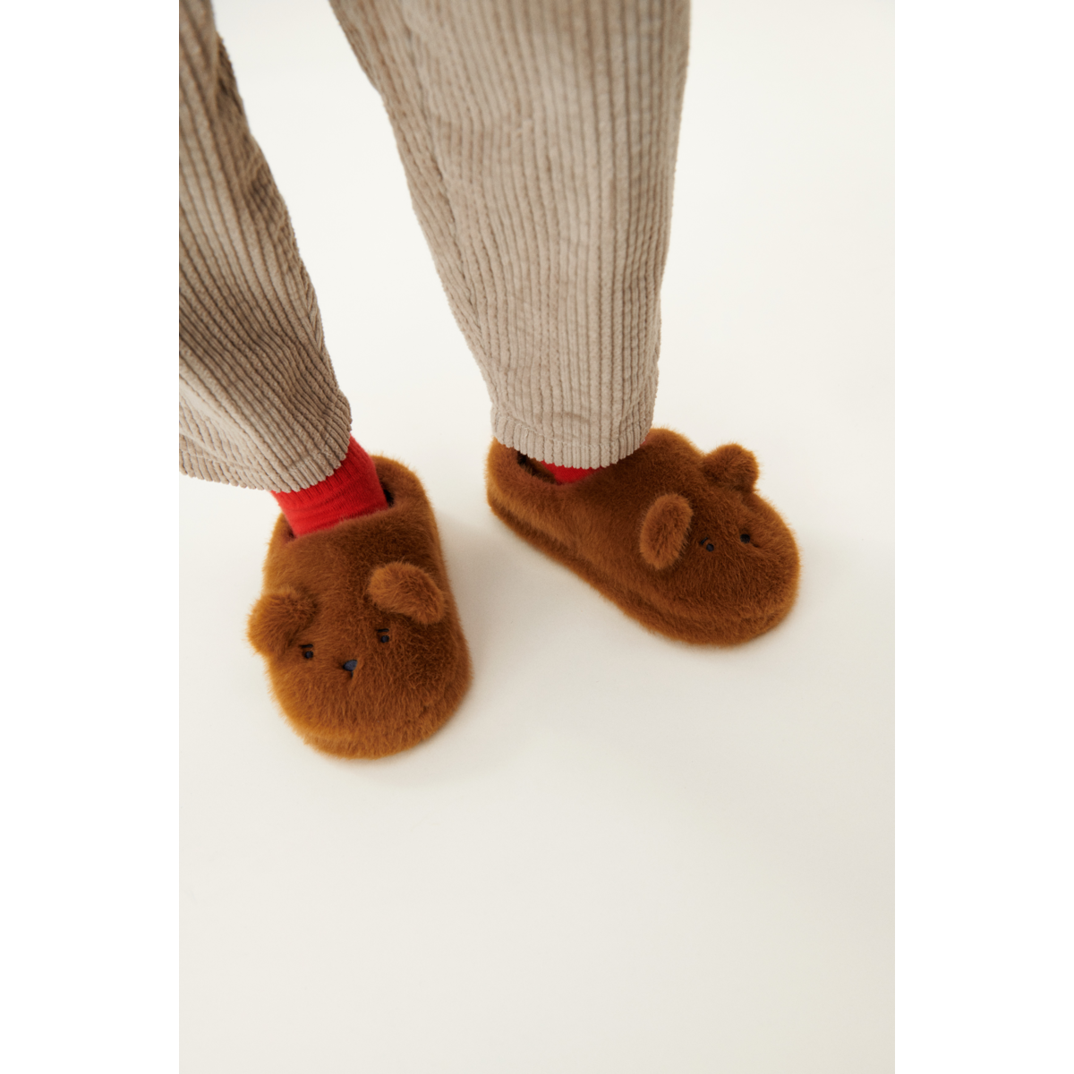 Liewood AVIAJA Bear Slippers - Golden caramel - INDOOR SLIPPERS