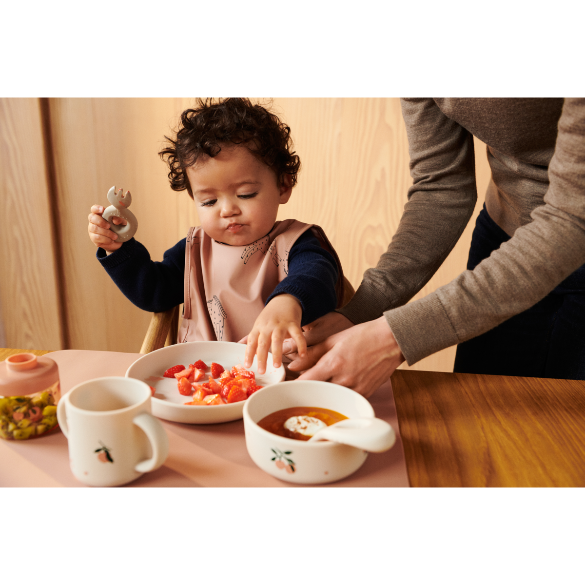 Liewood Vivi Silicone Tableware Set - Peach / Sea shell mix - TABLEWARE SET