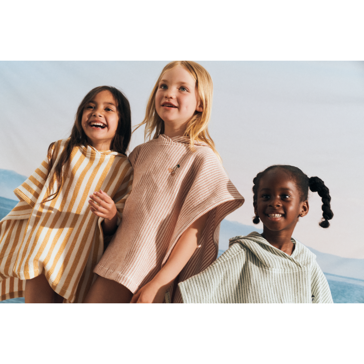 Liewood Paco Embroidery Poncho - Y/D stripe Peppermint / Creme de la creme - BATHROBE / PONCHO