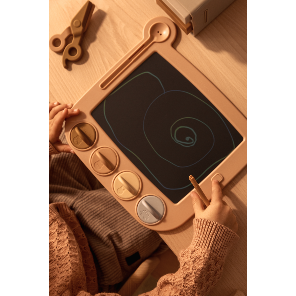 Liewood Venzora LCD Drawing Board with stamps - Pale tuscany multi mix - CREATIVE TOYS