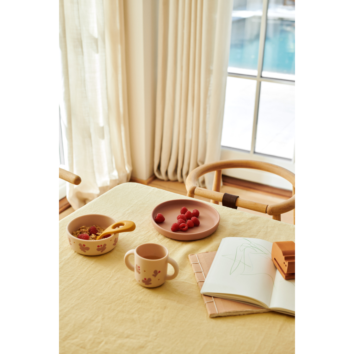 Vivi Silicone Tableware Set - Butterfly / Apple blossom