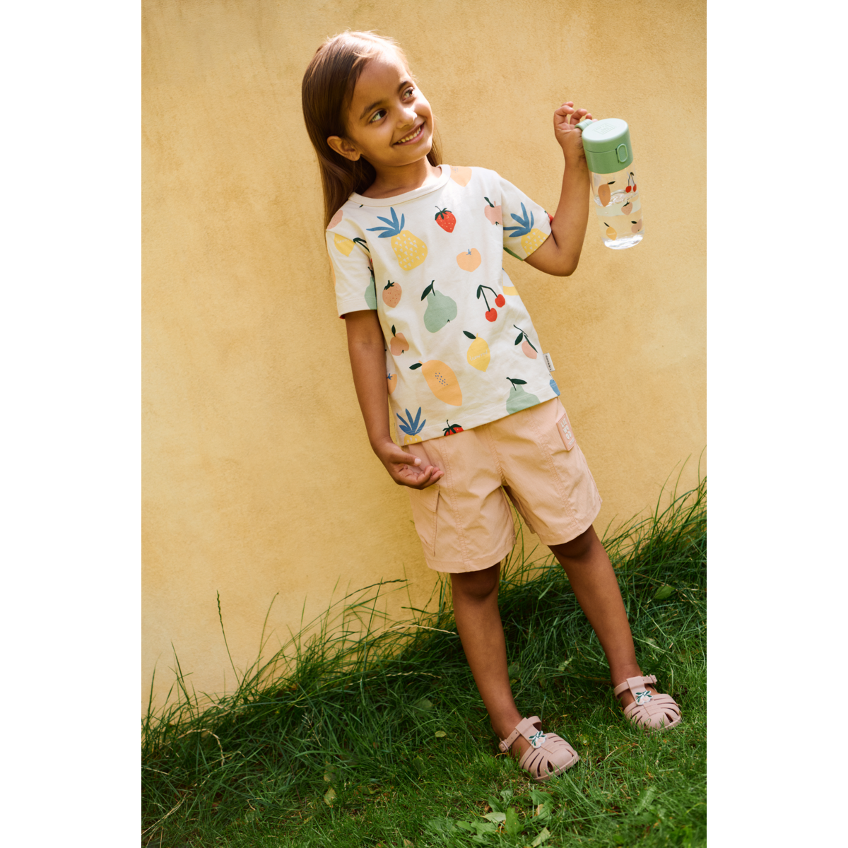 Clemence Tritan Bottle - Fruit / Sandy