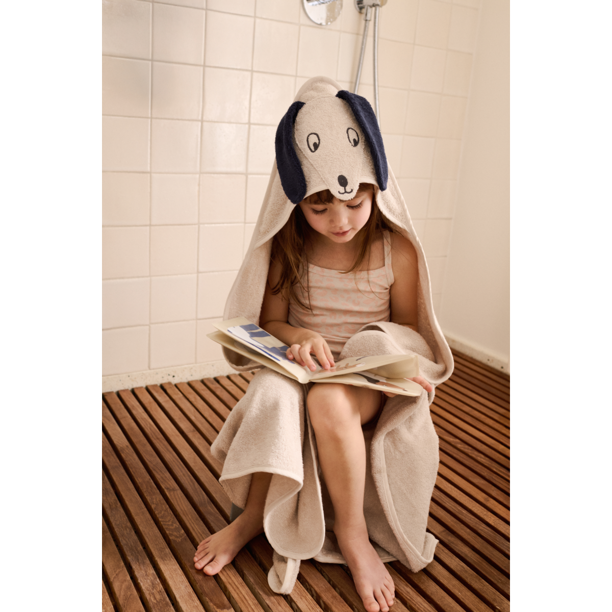 WAYLON Bath Book  - Classic animal / Sandy