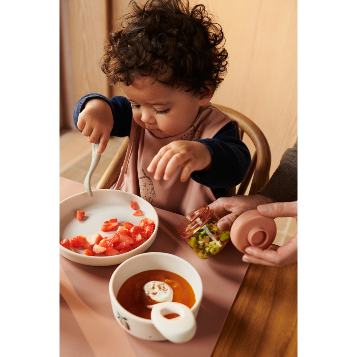Liewood Vivi Silicone Tableware Set - Peach / Sea shell mix - TABLEWARE SET