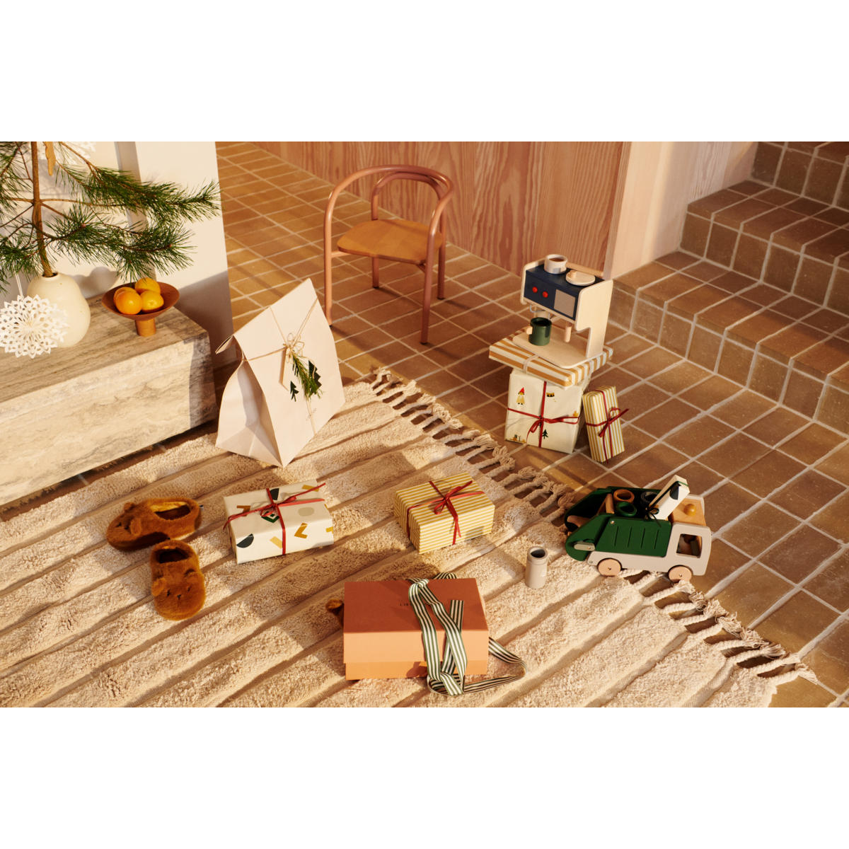 Liewood Irina Recycling Truck - Garden green multi mix - PRETEND PLAY