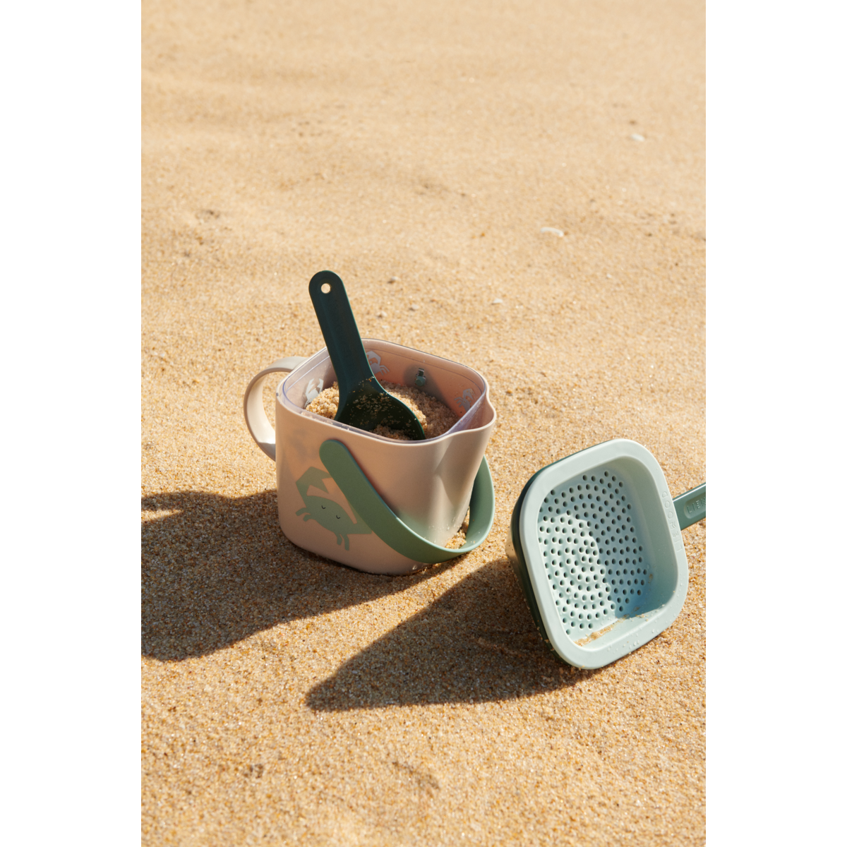Liewood Roald Sand Set - Crab / Sandy - SAND TOYS